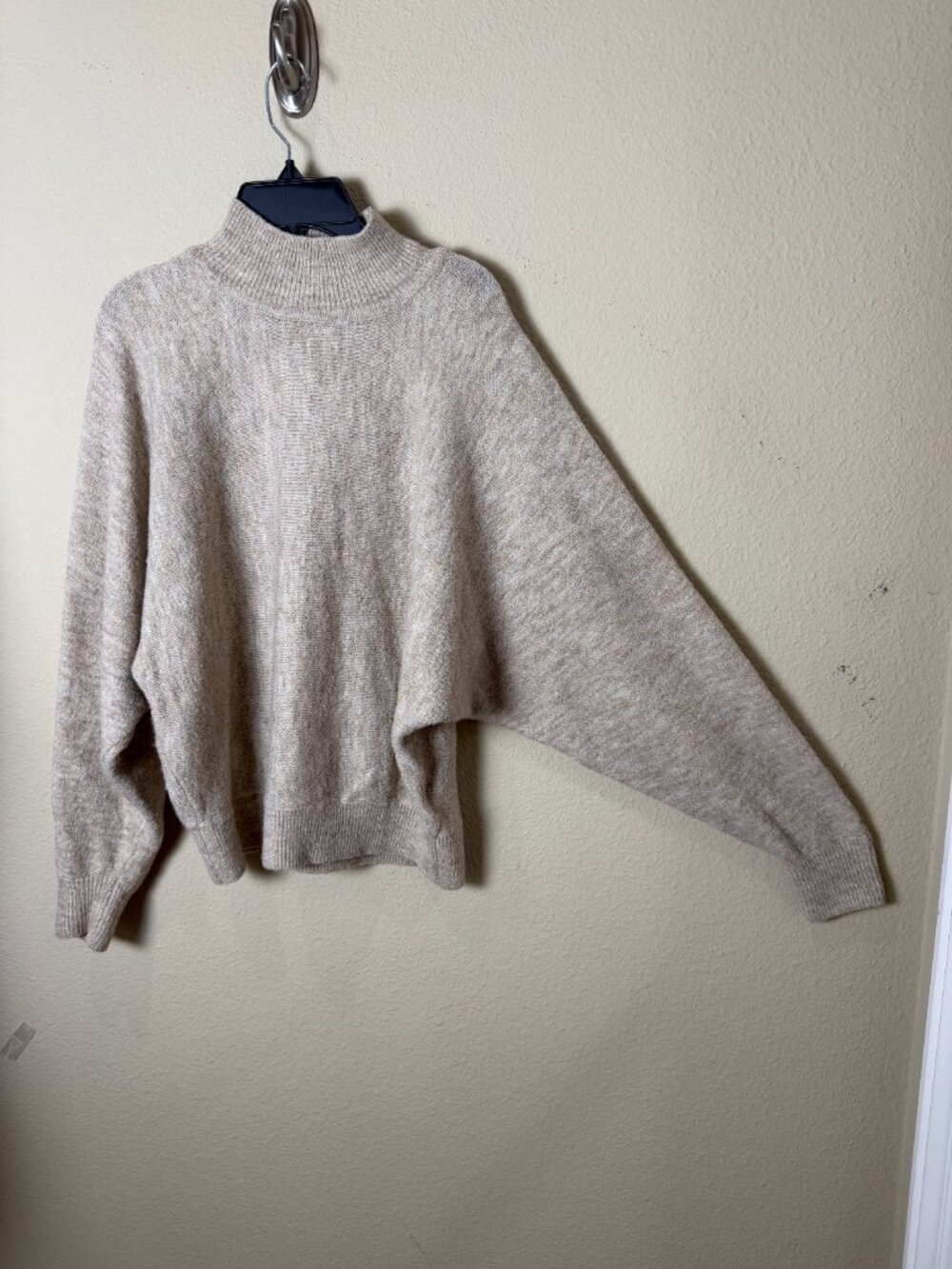 H&M Mock Neck Oatmeal Tan Bat Wing Sweater Neutral Size Small - Picture 1 of 11